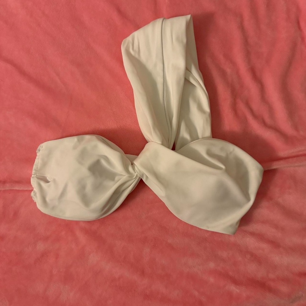 SHEIN White Twist Bikini